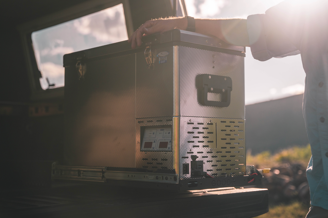 35L Legacy Smart QC Fridge/Freezer – AT Overland Equipment